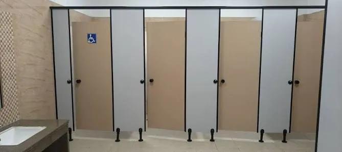 How to Choose Toilet Cubicle Manufacturers in Gurgaon for Modern Commercial Washrooms